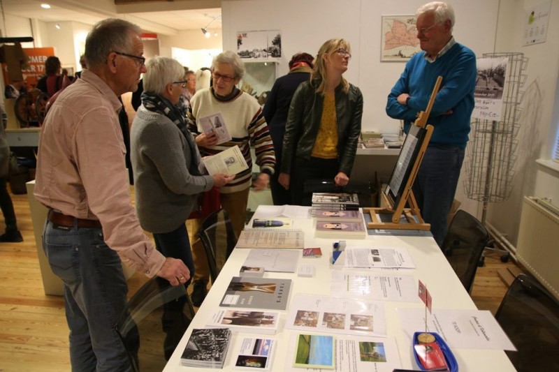 Feestelijke opening Groetnis út Kollumerlân