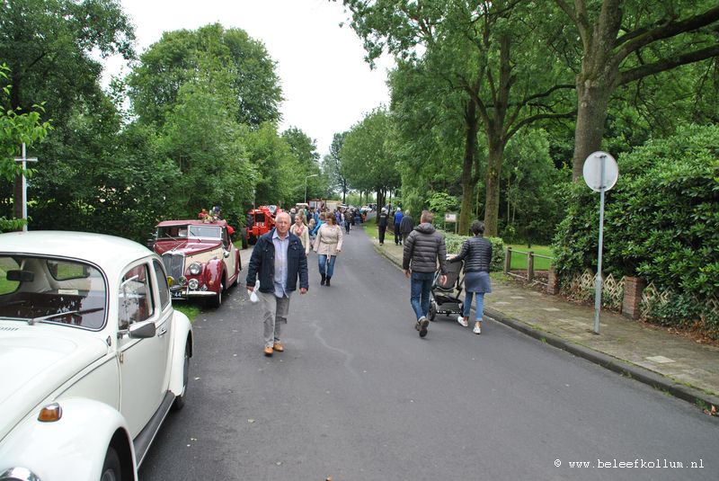 Oldtimer Show tijdens Drakenbootfestival